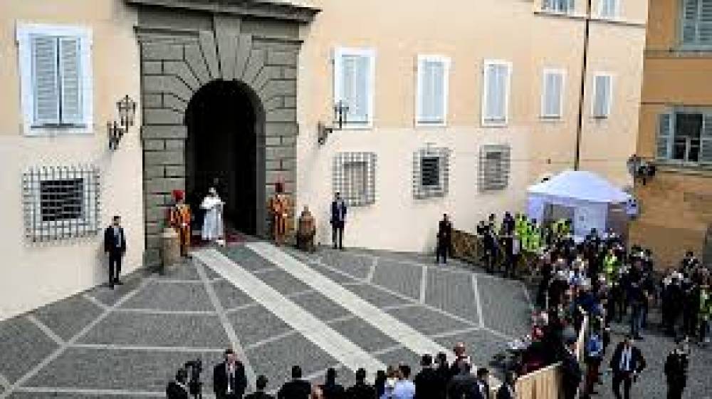 वेटिकन की ऐतिहासिक परंपरा टूटी, पोप लियो XIV रहेंगे फ्लैटमेट्स के साथ