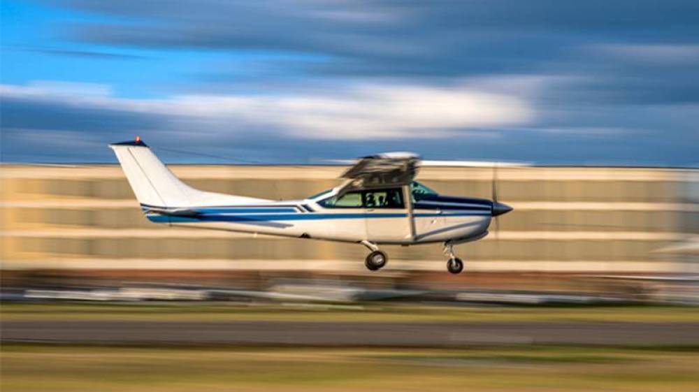 तस्मानिया से उड़ान भरने वाला हल्का विमान लापता, बुजुर्ग दंपति और पालतू कुत्ते का पता नहीं