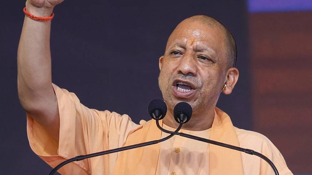 योगी सरकार का बड़ा फैसला: प्रदेश में दो से तीन हजार स्कूलों के विलय के आदेश होंगे निरस्त