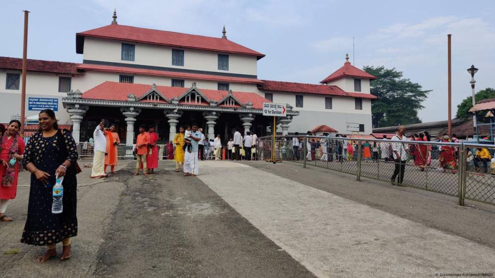 धर्मस्थल मास मर्डर: पुलिस ने मिटाए सबूत, लड़की का शव दबाया ‘कुत्ते की तरह’ – RTI से हुआ खुलासा