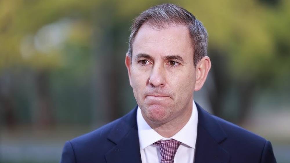 बेबी बूमर्स की सुपर टैक्स छूट पर गाज गिर सकती है