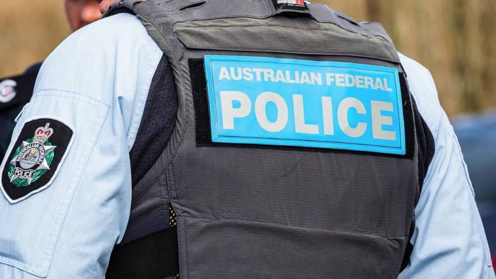 सिडनी एयरपोर्ट पर यात्री गिरफ्तार, बाल शोषण सामग्री बरामद