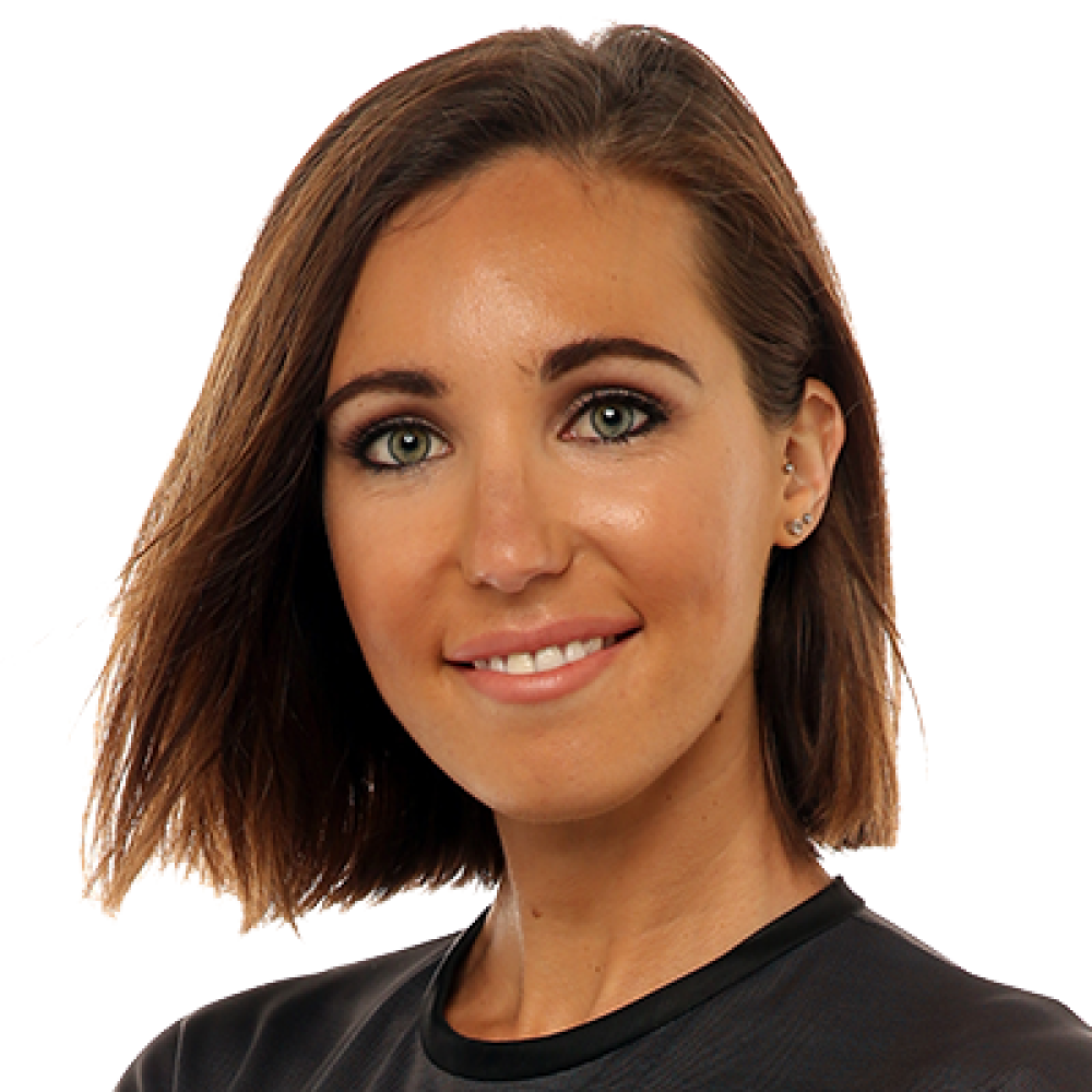 सैम कॉर्लेट और बेला वरैलिस के रिश्ते की चर्चा तेज