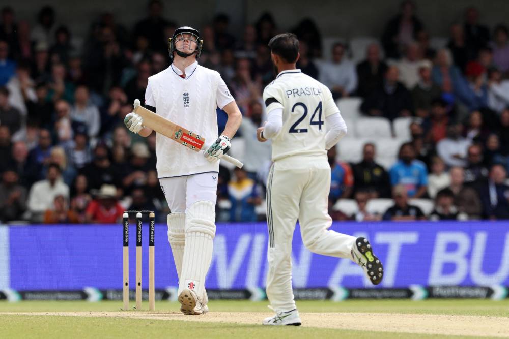 टेस्ट क्रिकेट में रचा गया इतिहास, एक सीरीज में 45 बार खिलाड़ी हुए बोल्ड, बुमराह-सिराज का जलवा