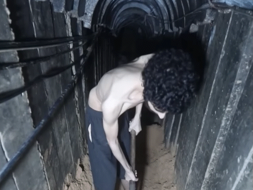 गाज़ा से जारी तीन वीडियो से क्यों बढ़ा तनाव? संयुक्त राष्ट्र सुरक्षा परिषद की आपात बैठक तय, हमास ने नेतन्याहू की अपील ठुकराई