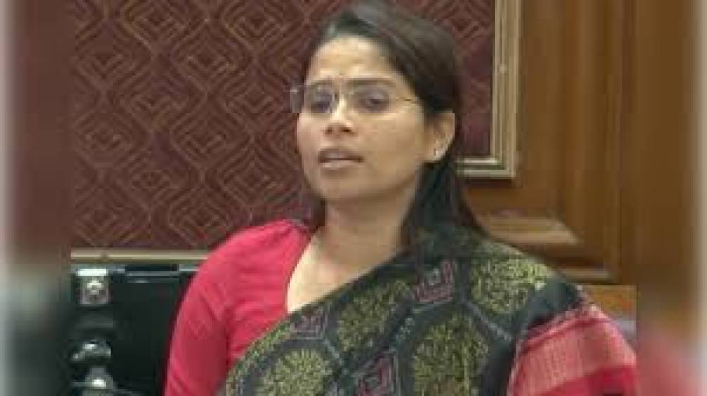 सपा विधायक पूजा पाल को पार्टी से निष्कासित, CM योगी की तारीफ बनी वजह