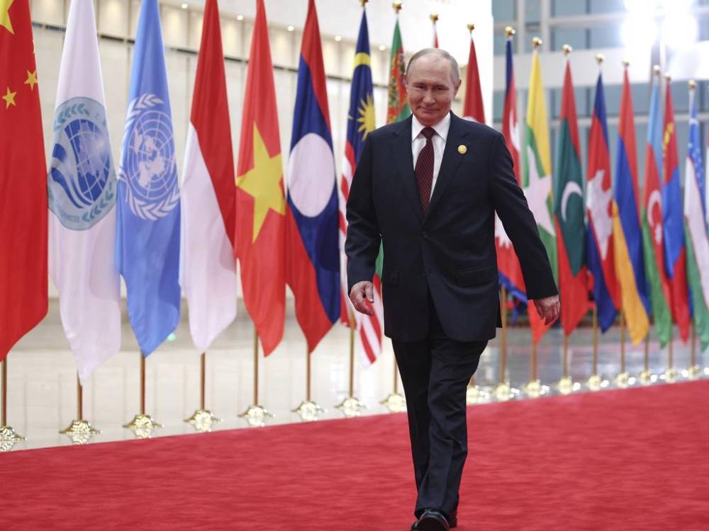 चीन में पुतिन का लाल कालीन स्वागत, शंघाई सहयोग संगठन सम्मेलन में पश्चिमी प्रभाव को चुनौती देने की तैयारी