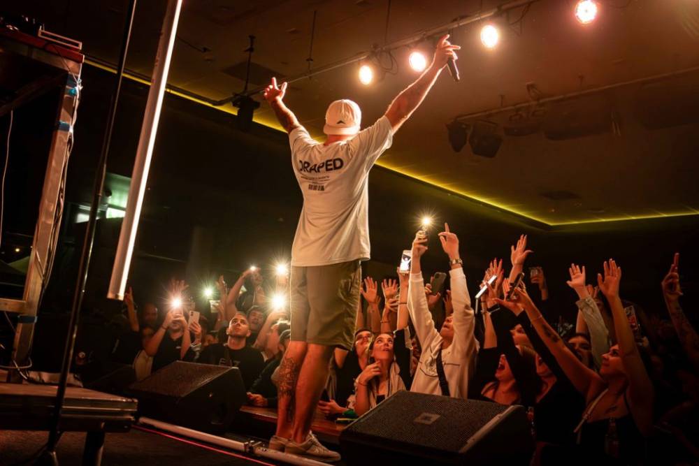 ऑस्ट्रेलियाई रैपर चिलिनिट शो से पहले गिरफ्तार, बोले—‘शराब मेरी सबसे बड़ी गलती रही’