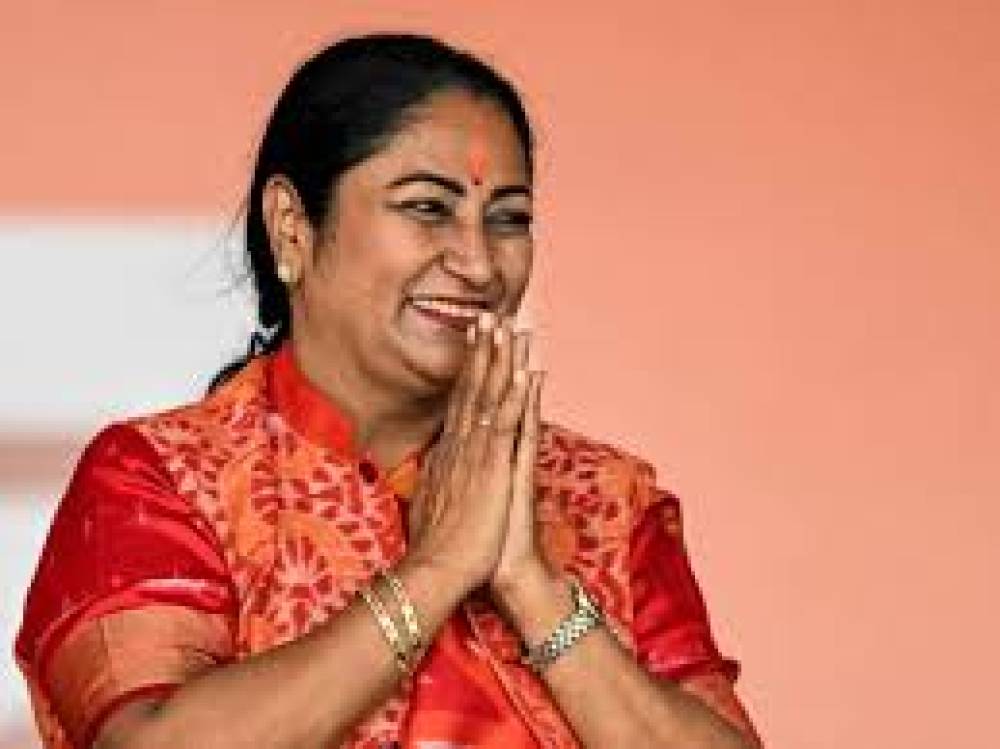 शीशमहल बनाम मायामहल: दिल्ली में सीएम रेखा गुप्ता के आवास पर 60 लाख खर्च को लेकर AAP-BJP में घमासान