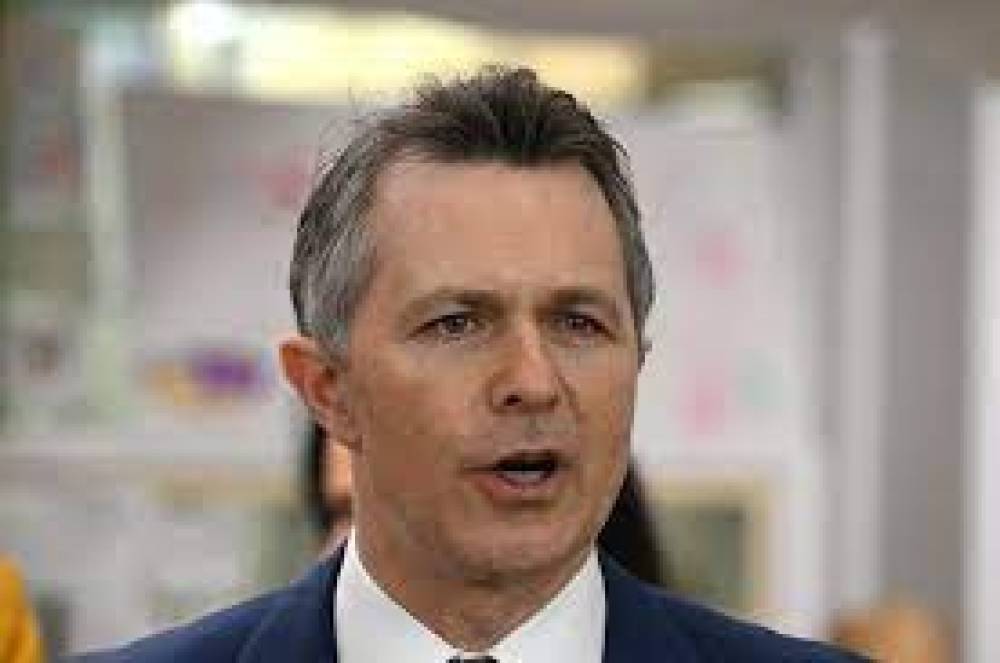 शिक्षा मंत्री का बयान: चाइल्डकेयर सेक्टर से पुरुषों को पूरी तरह बाहर करना समाधान नहीं