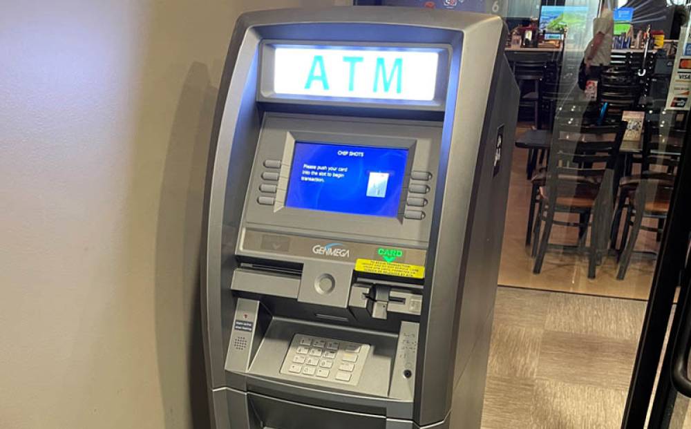 अवैध तंबाकू दुकानों से ATM हटाने की मुहिम में उतरी मैक्वेरी समर्थित कंपनी
