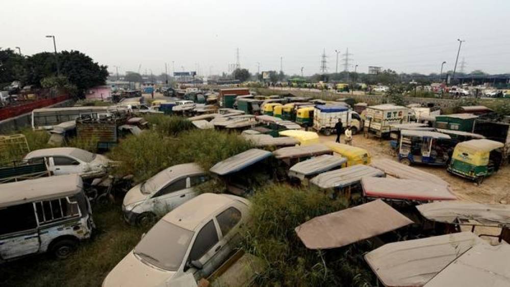 दिल्ली में पुराने वाहनों पर चला प्रशासन का डंडा, 16 गाड़ियां जब्त