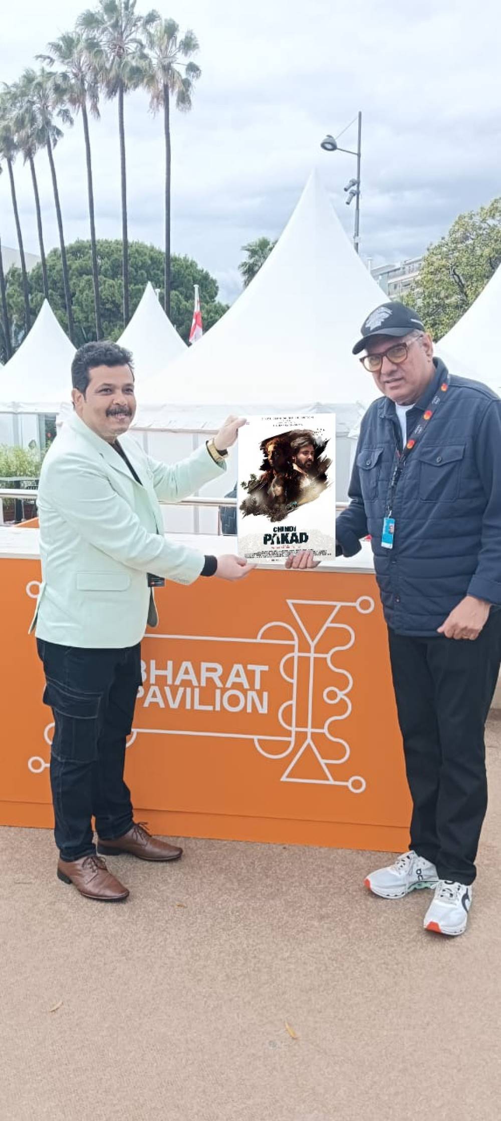 BOMAN IRANI and MAKARAND DESHPANDE Unveil Poster of PRASENJIT CHAKRABORTY'S  "CHINDI PAKAD" at the 78th Cannes Film Festival