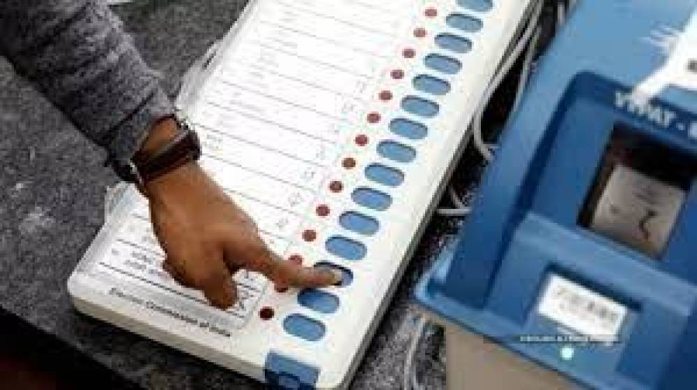 EVM और बैलेट पेपर पर उम्मीदवारों की रंगीन तस्वीरें, सीरियल नंबर भी अनिवार्य