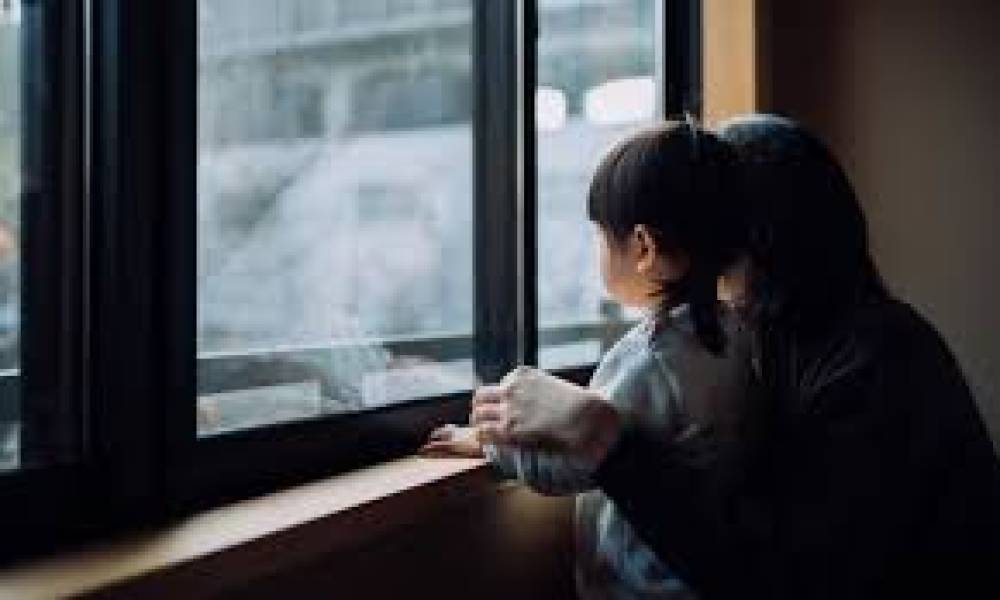 फैमिली कोर्ट का बोझ: लाखों की फीस, मानसिक पीड़ा और बच्चों पर असर