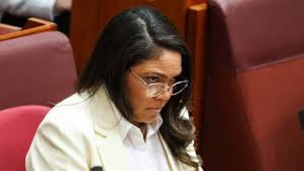 लिबरल पार्टी में विवाद: प्राइस ने हॉक पर लगाया गंभीर आरोप