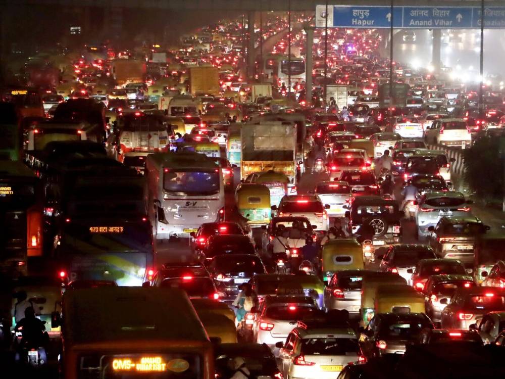 गुरुग्राम डूबा, सड़कों पर महाजाम