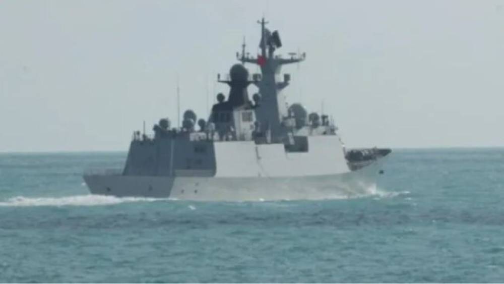 वर्जिन एयरलाइंस पायलट और चीनी युद्धपोत की चेतावनी: तस्मान सागर में बड़ा खतरा