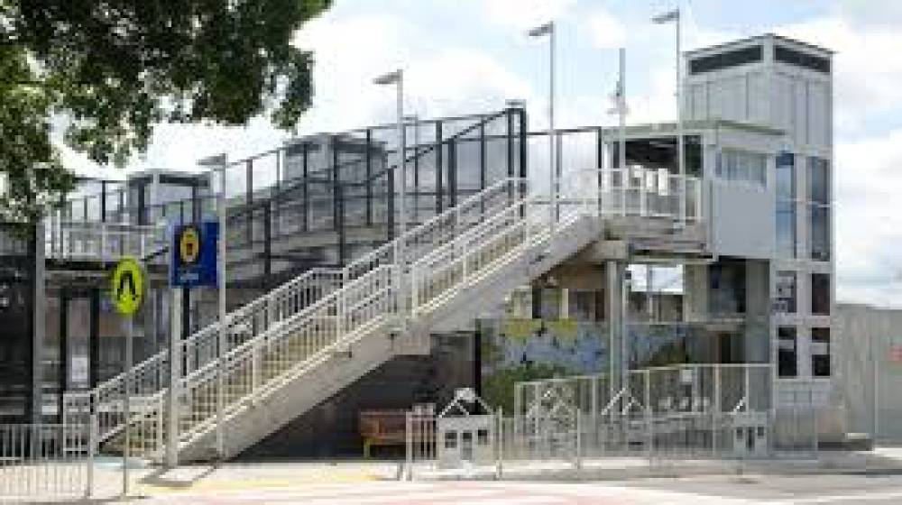 वारविक फ़ार्म स्टेशन बना बेघरों का अड्डा