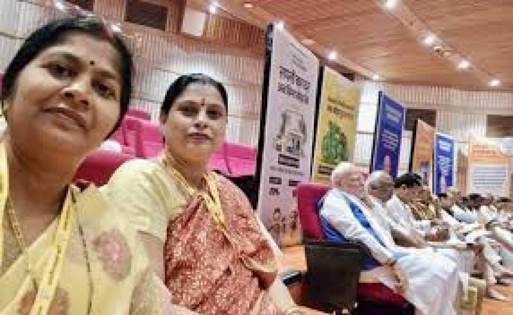 उपराष्ट्रपति चुनाव से पहले भाजपा की कार्यशाला: पीएम मोदी साधारण कार्यकर्ता की तरह अंतिम पंक्ति में बैठे, जीएसटी सुधारों के लिए सम्मानित